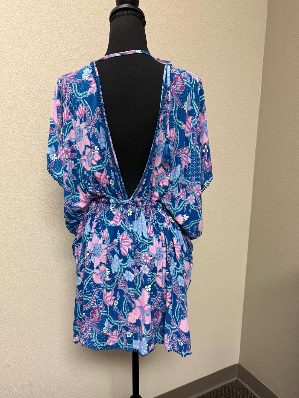 Victoria's Secret Blue Pink Floral Cover-Up Romper Tassel XS Boho Beach - Picture 6 of 14